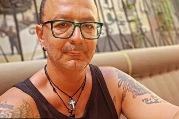 "BILO MI JE MALO 3 STANA": Pevač redao NEKRETNINE, a one mu se OBILE O GLAVU! Kad je uzeo KREDIT usledio pakao