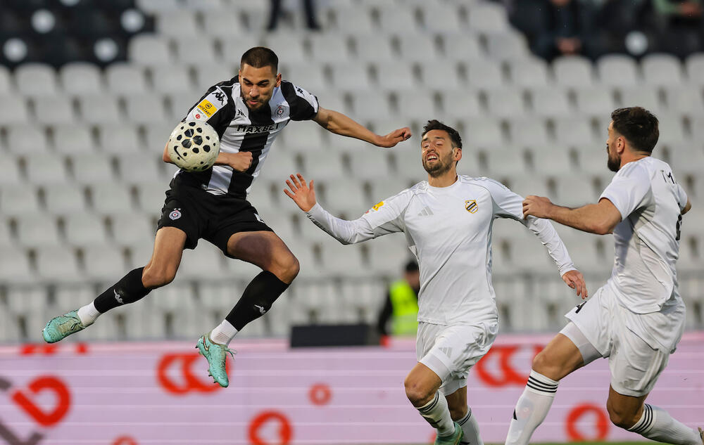 Partizanova nula sa Čukaričkim i ostanak na trećem mestu (Foto)