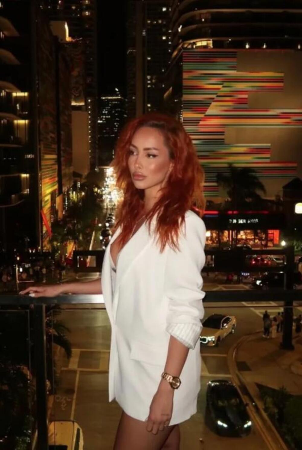 PROPALA JOJ VERIDBA, PA SE ODMAH BACILA U PROMET! Voditeljka Pinka izašla SAMO U BRUSU - čak je i Dušica reagovala