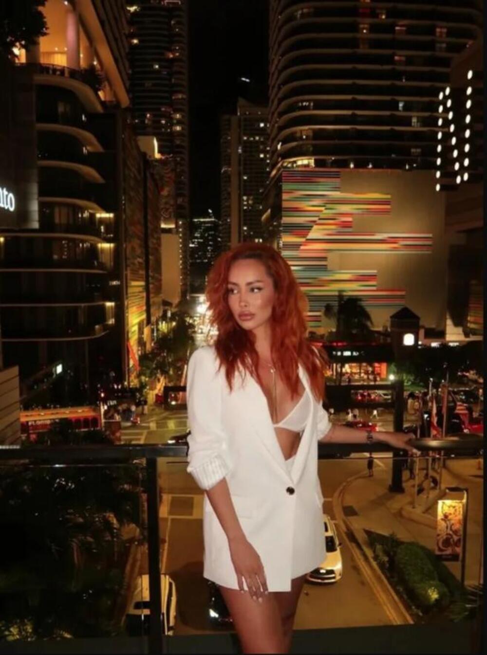 PROPALA JOJ VERIDBA, PA SE ODMAH BACILA U PROMET! Voditeljka Pinka izašla SAMO U BRUSU - čak je i Dušica reagovala