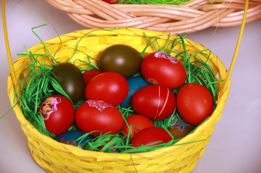Da li se jaja farbaju na Veliki četvrtak, petak ili subotu? Sveštenik dao jedini ispravan odgovor, ovo morate znati
