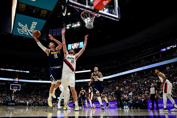 Portland imao +16 uz 25 trojki, ali je izgubio u Denveru posle produžetka i tripl-dabla Nikole Jokića (Video)