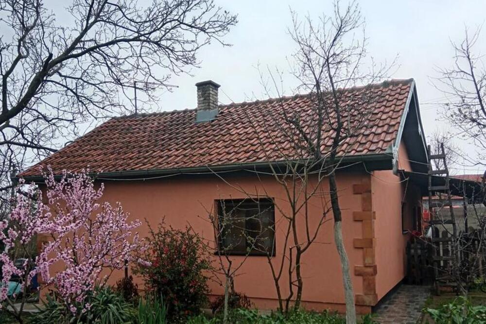 Prodaje se jako lepa kuća sa voćnjakom u blizini Beograda: Ovakva cena može samo da se poželi (FOTO)