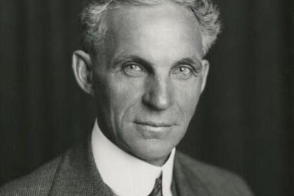 NEMA SRBINA KOJI NE ZNA NJEGOVO IME, A MNOGI NEMAJU POJMA DA JE BIO OKORELI NACISTA! Mračna strana čuvenog moćnika!