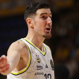 Legendarni Nando De Kolo objavio da završava karijeru na kraju sezone (Video)