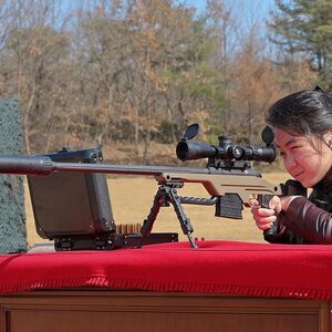 IZGLEDA KAO ANĐEO, A ZOVU JE NAJOPASNIJOM TINEJDŽERKOM NA SVETU! Misterioznije nema, ni tačne godine joj ne znaju!