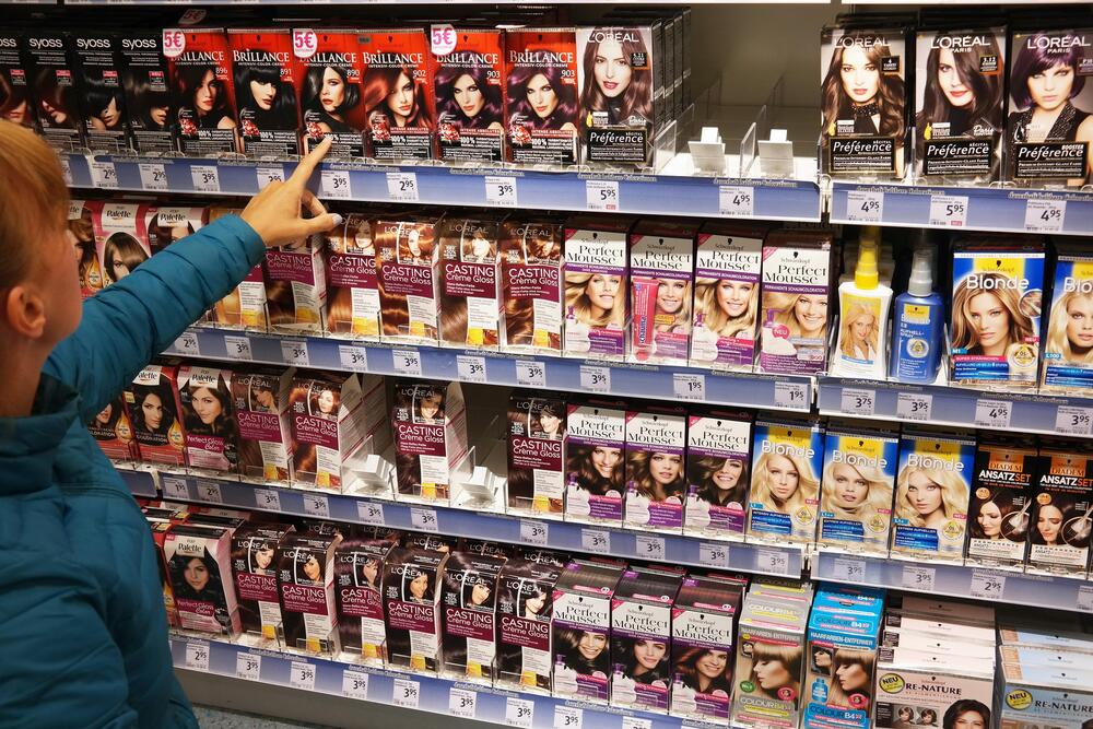 Popularni drogerijski lanac traži radnike: Objavili koliku platu nude, cifre i do 22.000 evra, velika šansa!