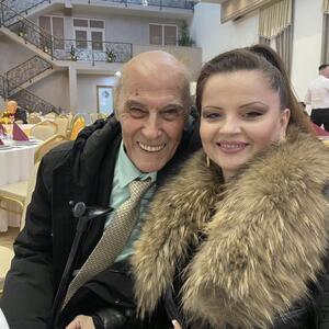 U 88. OŽENIO 41 GODINU MLAĐU, PA OTKRIO RECEPT ZA DUG ŽIVOT! Evo šta NIKAKO ne rade iza zatvorenih vrata