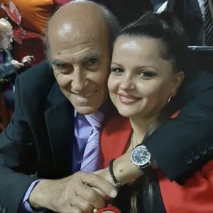 OTKRIVENO ŠTA PIŠE U TESTAMENTU ANDRIJE BAJIĆA: 4O godina mlađa žena ga naterala na ovo, sve izašlo na videlo