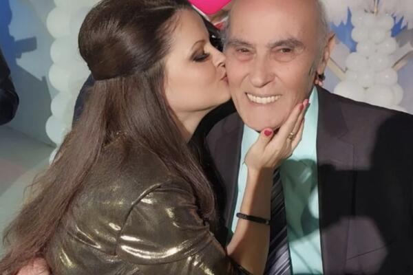 SRBI U ŠOKU POSLE VESTI DA JE BAJIĆ SA 41 GODINOM MLAĐOM CANOM, žena KIPTI: "On ispada kao manijak, pedofiličar.."