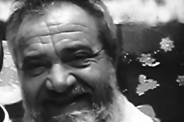 Preminuo legendarni beskućnik Stiven Braun