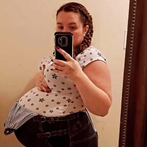 PRISTALA DA IM BUDE SUROGAT MAJKA A ONDA JE USLEDIO PAKAO: Nosila blizance, pa u 27. nedelji trudnoće saznala da...