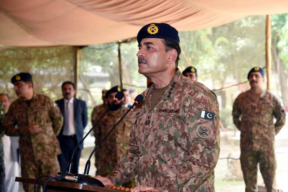 OVO JE ČOVEK KOJI JE ZAUSTAVIO "KRAJ SVETA": Samo 90 minuta nas je delilo od katastrofe, JEDNIM POTEZOM SVE UĆUTKAO