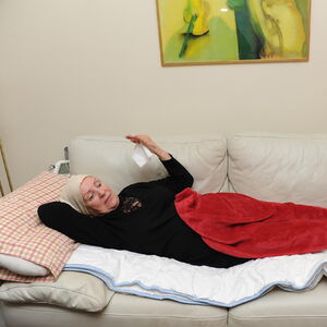 TESTAMENT JE SASTAVLJEN, A ONA NAPUNILA 86 GODINA! Evo kome će ostaviti 2 stana, kuću i bankovni račun - DECU NEMA