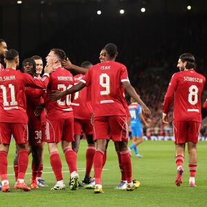 Nije samo Mohamed Salah! Još jedna legenda Liverpula objavila da napušta Enfild na leto! (Foto)