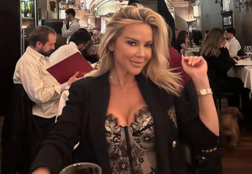 "FUJ, KUĆNI POSLOVI" Maja pliva u parama, a sin joj tek skoro video mikser, ljudi se krste zbog njene izjave