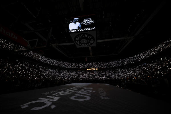 Oproštaj Grobara od legendarnog Duška Vujoševića (FOTO GALERIJA)