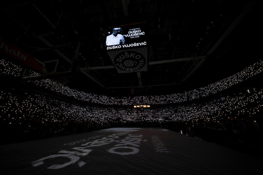 Oproštaj Grobara od legendarnog Duška Vujoševića (FOTO GALERIJA)