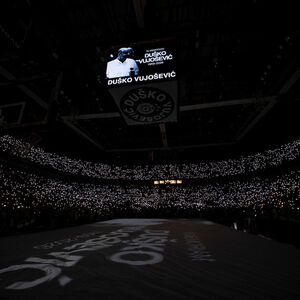 Oproštaj Grobara od legendarnog Duška Vujoševića (FOTO GALERIJA)