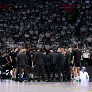 Partizan traži objašnjenje od KLS-a: Kako onda Zvezda može da promeni trenera?