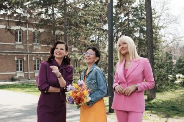 USKRŠNJE ČESTITKE VODITELJA KURIR TELEVIZIJE &ndash; REDAKCIJA, PULS SRBIJE, PULS SRBIJE VIKEND, STARS I STARS SPECIJAL