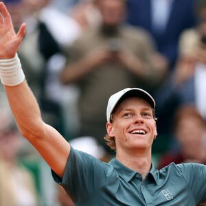 Siner razbio Alkarasa, osvojio Monte Karlo i vratio se na vrh!