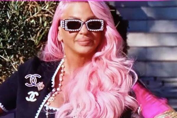 PEVAČICA USRED EMISIJE IZNELA TVRDNJE O KARLEUŠINOJ PROŠLOSTI: Jelena odmah reagovala, cela Srbija gledala bez daha