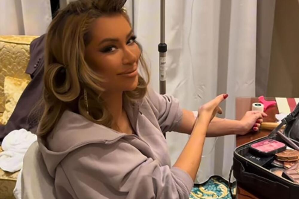 ŠTA SE DEŠVA IZA ZATVORENIH VRATA TEINE SOBE ZA ODMOR? Infuzija i rakijica, a onda vreli trbušni ples, SRBI PAZITE!