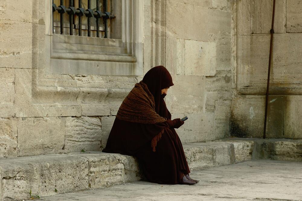 MUSLIMANKA odbijala da se pokloni SVETOM VASILIJU OSTROŠKOM: Kad su je doveli na OSTROG, počela da se GRČI, pa...