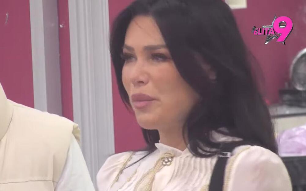 STANIJA GRCA U SUZAMA, NA REČI OVE ŽENE NIJE OSTALA RAVNODUŠNA: A onda dobila poklon zbog kojeg je nastao tajac