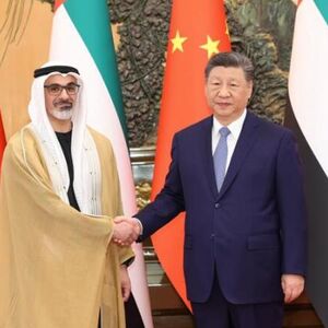 Si Đinping razgovarao sa prestolonaslednikom Abu Dabija o jačanju saradnje i stabilnosti na Bliskom istoku