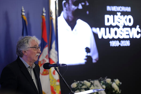 Potresan govor Vujoševićevog prijatelja: Dobro obavljen posao smrti, kakav uspeh, srušiti takvu tvrđavu... (VIDEO)