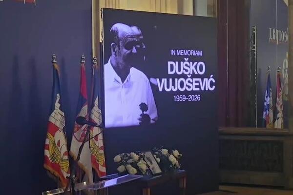 "Pamtim samo sretne dane": Za dirljiv kraj komemoracije omiljena Duletova pesma (VIDEO)