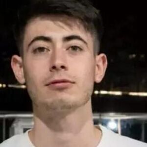 OVO JE TINEJDŽER (19) KOJI JE SA SAČMAROM UPAO U ŠKOLU: Pucao na sve koji su mu se našli na putu, pa se UBIO!