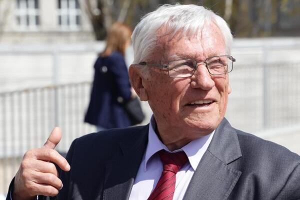 Posle šest decenija karijere, Milanče napravio potpuni obrt: Otvorio profile na mrežama, a povod će vas oduševiti