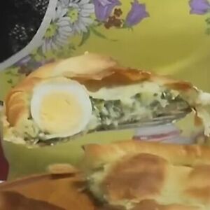 Nemojte da bacate uskršnja jaja: Spremite ovu najukusniju domaću pitu - na tanjiru ništa neće ostati