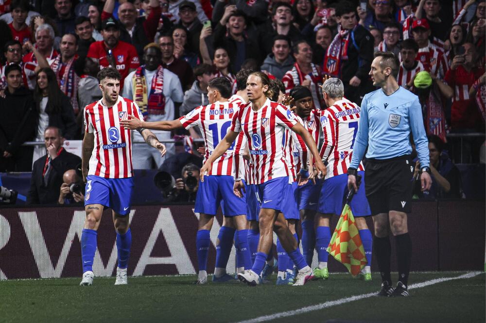 Atletiko u polufinalu! Pirova pobeda Barselone u Madridu posle poništenog gola, crvenog kartona i krvi (Video)