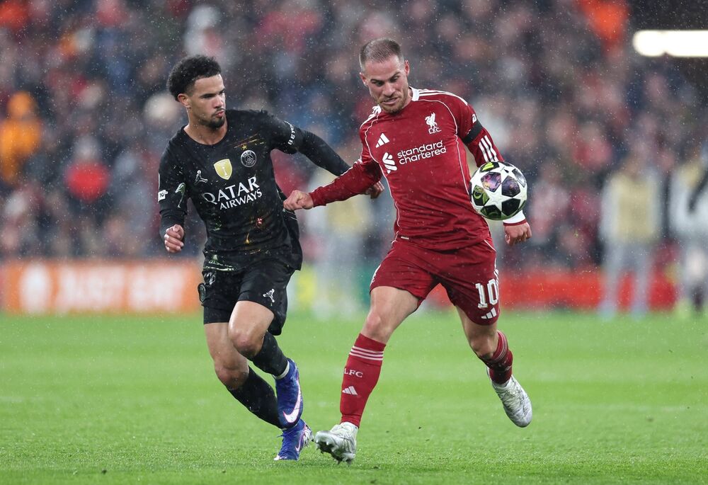 Aleksis Mekalister na revanš utakmici četvrtfinala Lige šampiona u sezoni 2025/26 između Liverpula i Pari Sen Žermena