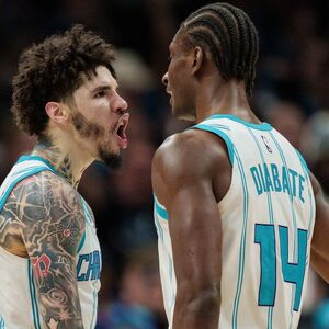 Lamelo Bol plesao po ivici sve dok nije svirao kraj sezone za Nikolu Jovića (Video/Foto)