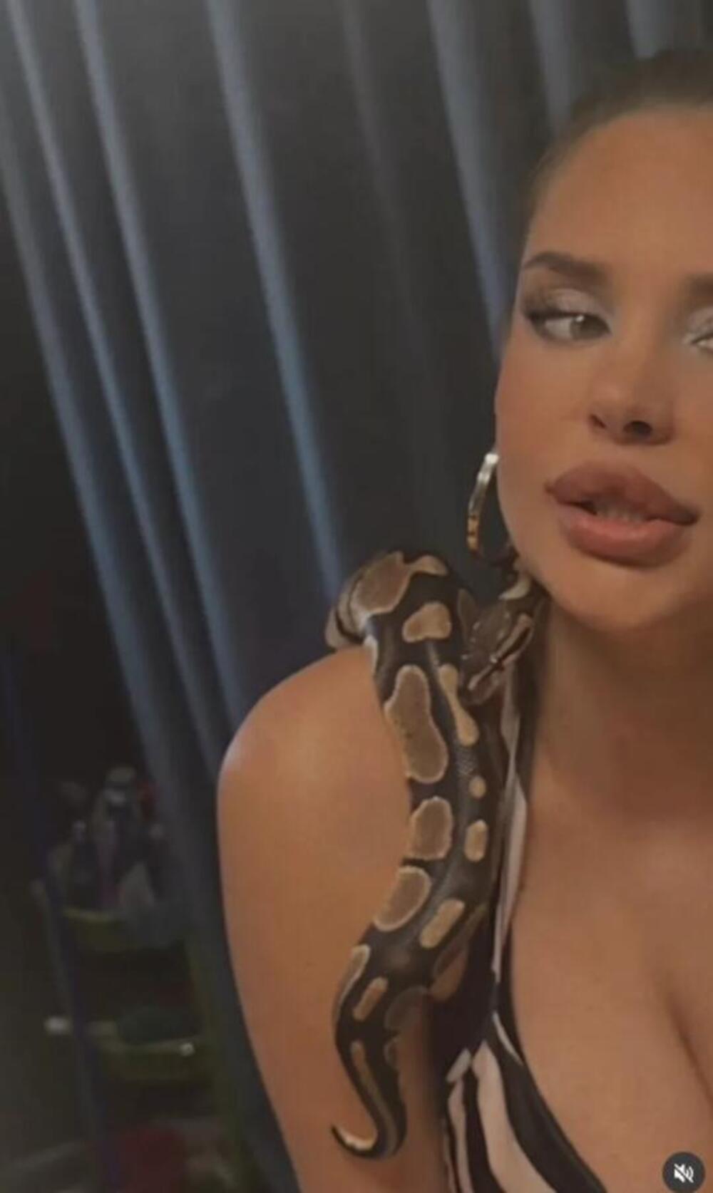 DA LI JE MOŽETE PREPOZNATI? Ovako DANAS IZGLEDA NATAŠA ŠAVIJA! Operacije bile uspešne, evo KO JE NA NJOJ