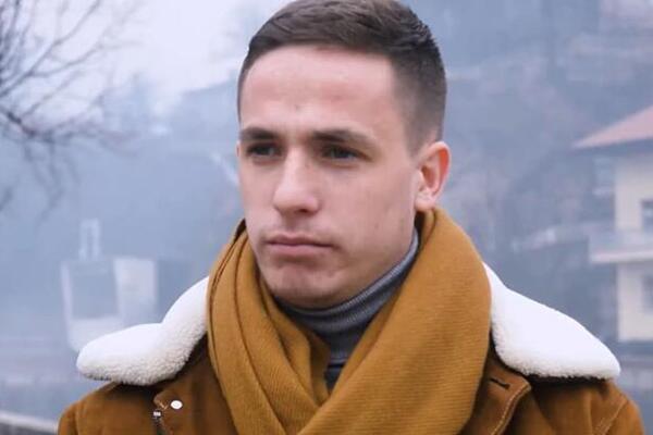 AMIRA IZ TUZLE MAJKA OSTAVILA U DOMU ČIM SE RODIO: Na 18. rođendan joj zakucao na vrata "Njene reči su me pokosile"