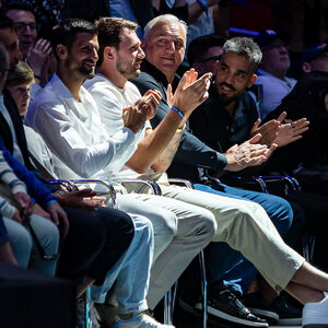 Đokovići i Dončići na utakmici Reala i Crvene zvezde u Madridu (Video)