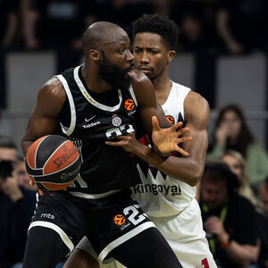 Partizan dvocifrenom razlikom savladao Baskoniju za oproštaj od elitnog takmičenja (Video/Foto)