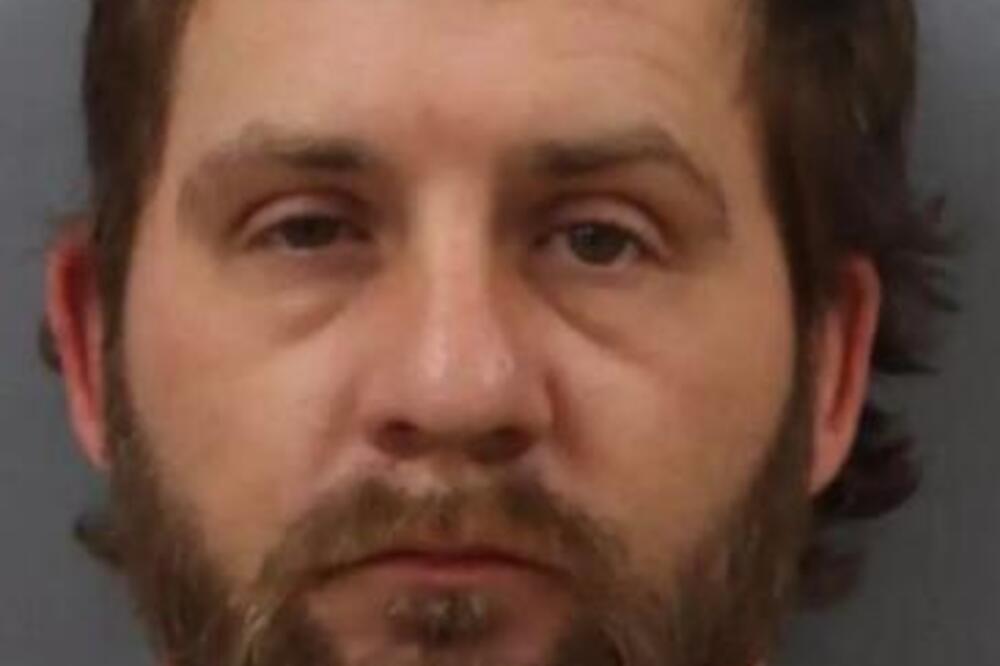 ZLOSTAVLJAO ŠESTORO DECE 10 GODINA, PA DOBIO REKORDNU KAZNU: Ovo je najviše što je iko dobio, odmah posle doživotne