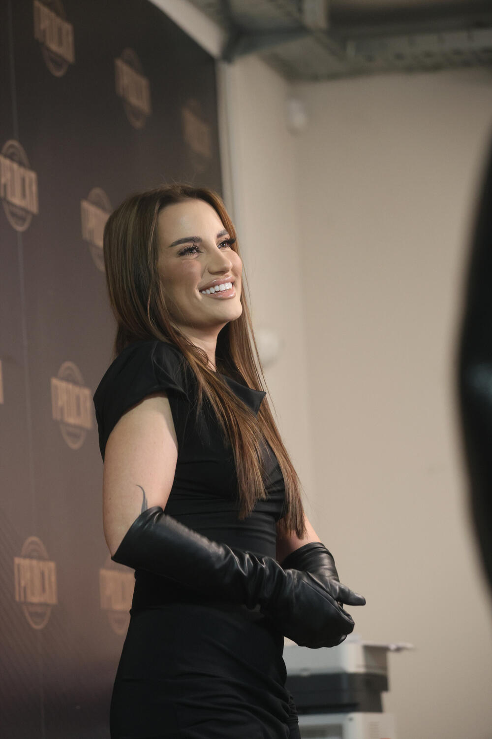 "JOŠ UVEK ŽIVIM SA RODITELJIMA" Privatni život dala na tacni! " Volela bih da se ostvarim kao majka, da se skućim"