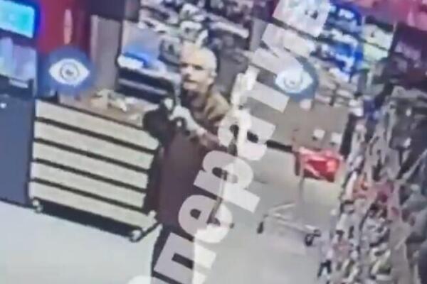 OVO JE MONSTRUM IZ KIJEVA KOJI JE OTVORIO VATRU NA LJUDE: U pucnjavi ubio petoro osoba, a poreklom je... (VIDEO)