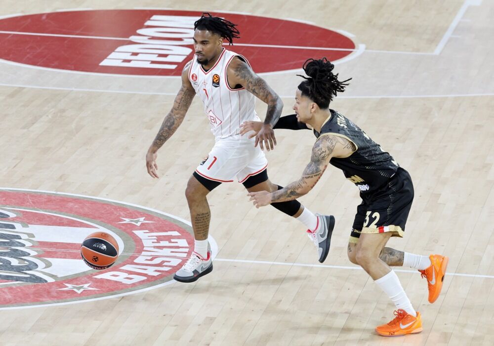 Kris Džons na utakmici Monaka i Hapoela iz Tel Aviva u sezoni 2025/26 Evrolige