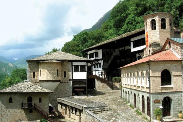 Ovu svetinju su žene branile kamenjem od napadača: Krije blago Nemanjića, a sakrivena je u...