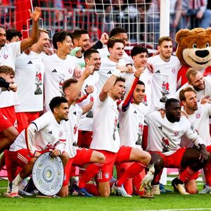 Bajern Minhen 35. put šampion Nemačke (Video/Foto)