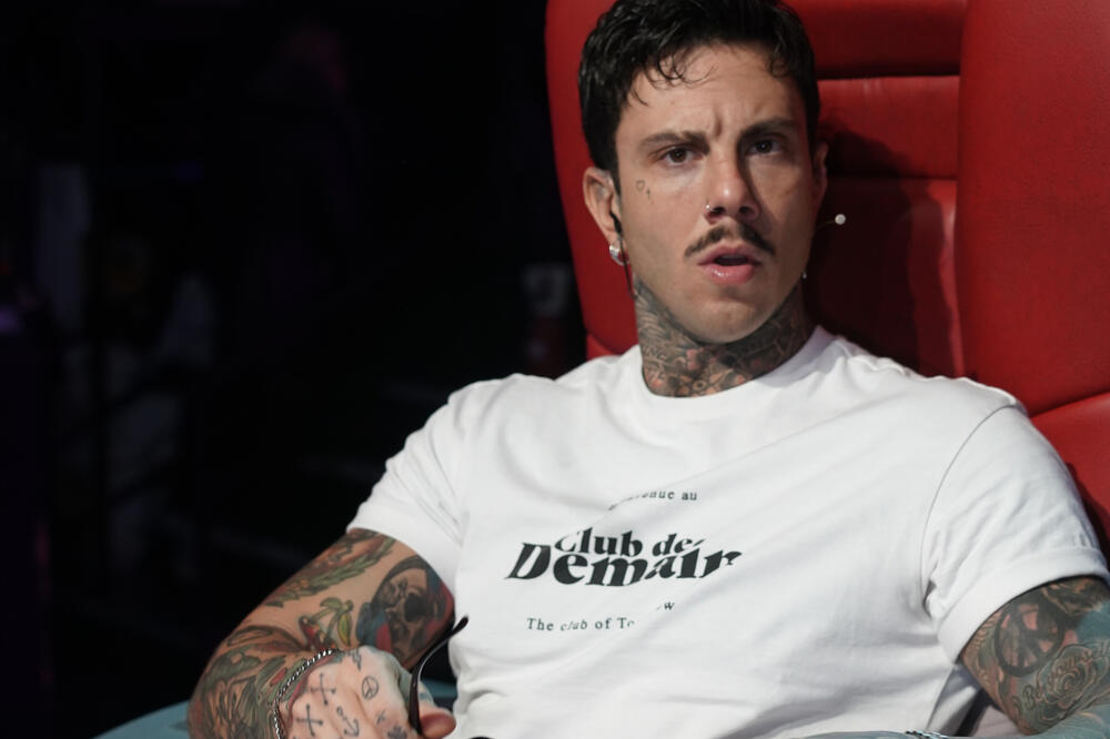 NJIHOVU VRELU AKCIJU SRBI SU VRAĆALI PONOVO DA VIDE: A sad zatekla Đukića sa šok tvrdnjom! "Kasni mi 10 dana..."